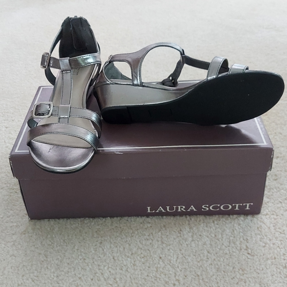 Pewter Women's Sandals Size 8M